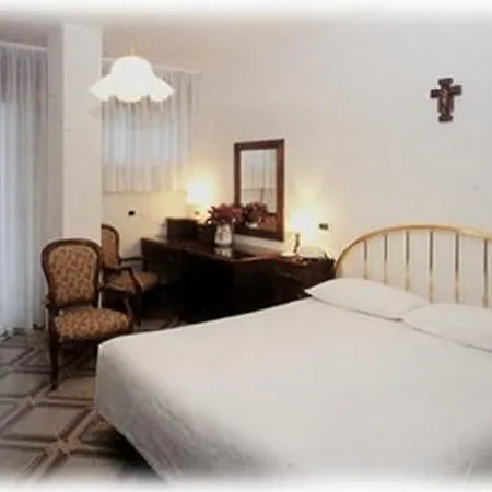 Hotel Mina