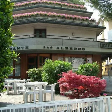 Mina Hotel